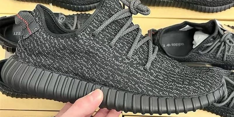 adidas YEEZY BOOST 350 全黑配色「Pirate Black」即將回歸上架