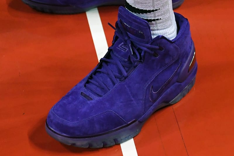 LeBron James 首雙簽名鞋款Nike Air Zoom Generation PE「Court Purple