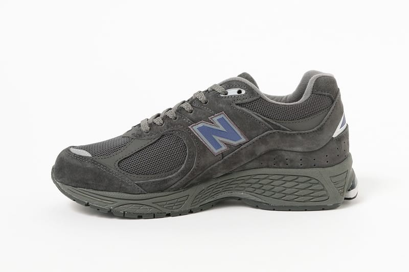 BEAMS x New Balance 2002R 全新GORE-TEX 定製鞋款正式登場| Hypebeast