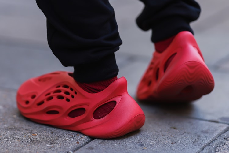 消息稱adidas 與Kanye West 達成銷售YEEZY 庫存鞋款的新合作協議 