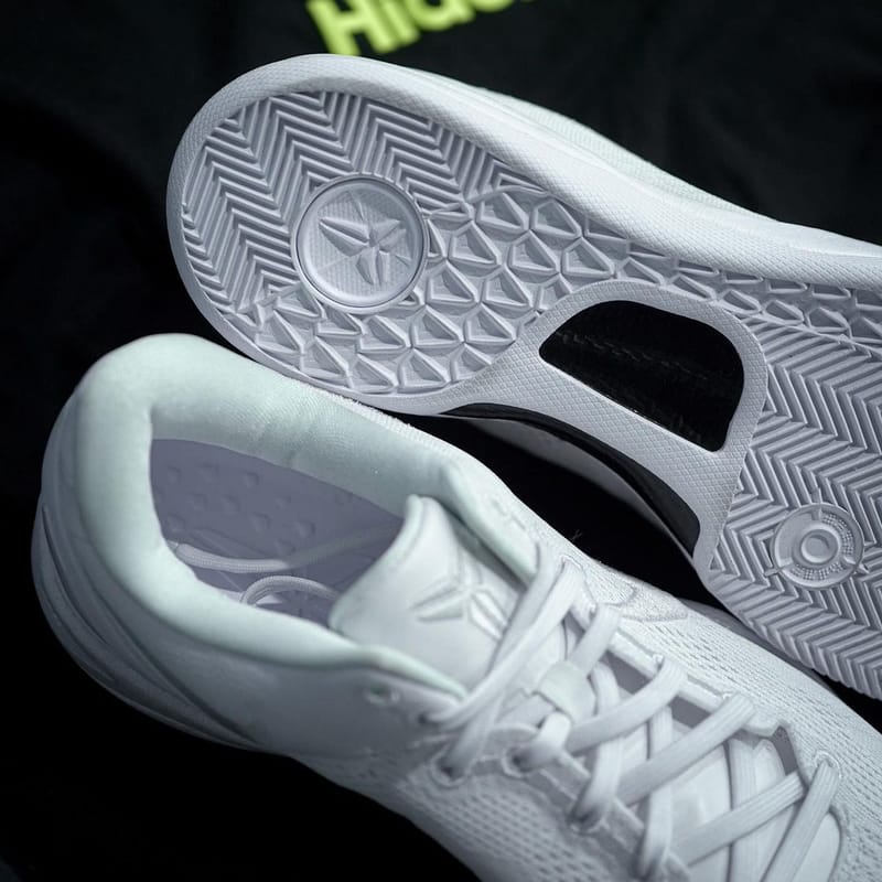 近賞Nike Kobe 8 Protro 最新配色「Triple White」 | Hypebeast