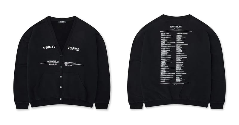 Raf Simons 正式推出2023 春夏系列紀念開襟衫「Tour Cardigan