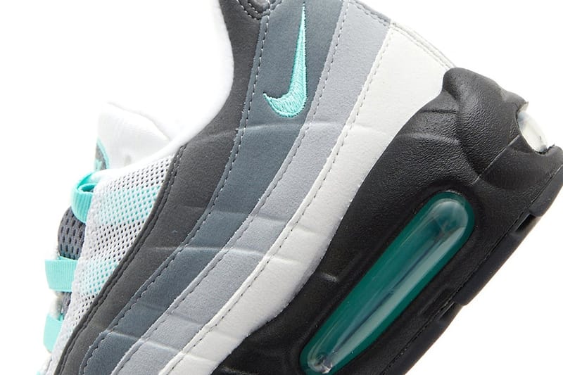 Nike Air Max 95 推出全新配色「Hyper Turquoise」 | Hypebeast