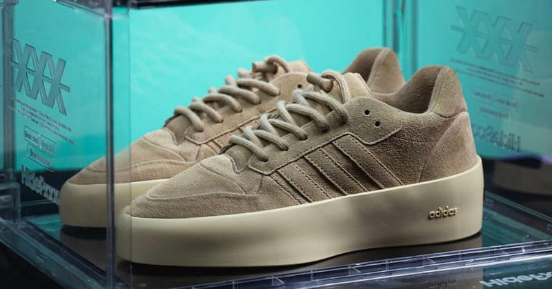 近賞 Fear Of God X Adidas Rivalry Low 86 最新聯名鞋款 | Hypebeast