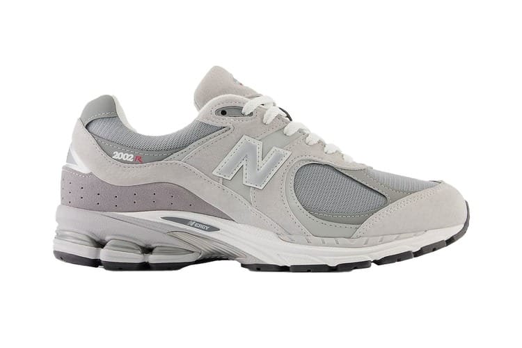 BEAMS x New Balance 2002R 全新GORE-TEX 定製鞋款正式登場| Hypebeast