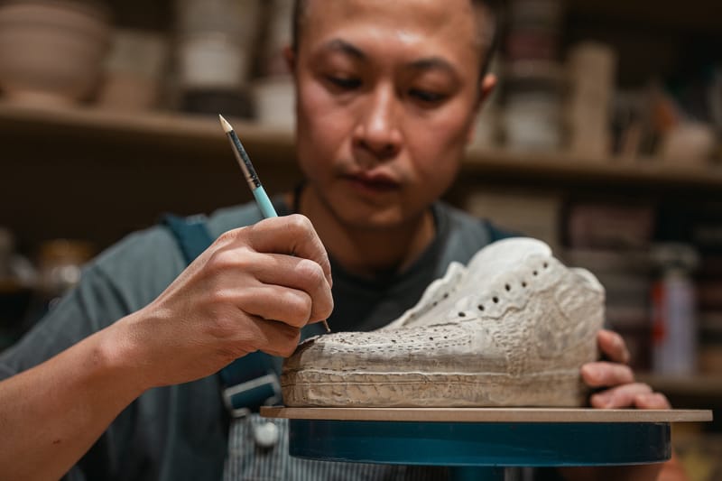 Scott Chan 最新陶瓷球鞋展《“90ssssSnrakers” by Scott Chan》 | Hypebeast