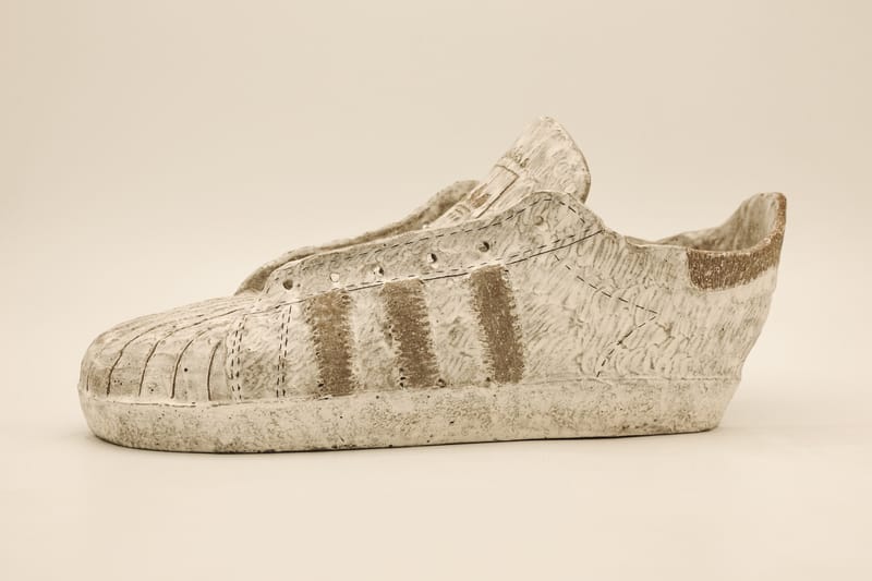 Scott Chan 最新陶瓷球鞋展《“90ssssSnrakers” by Scott Chan》 | Hypebeast