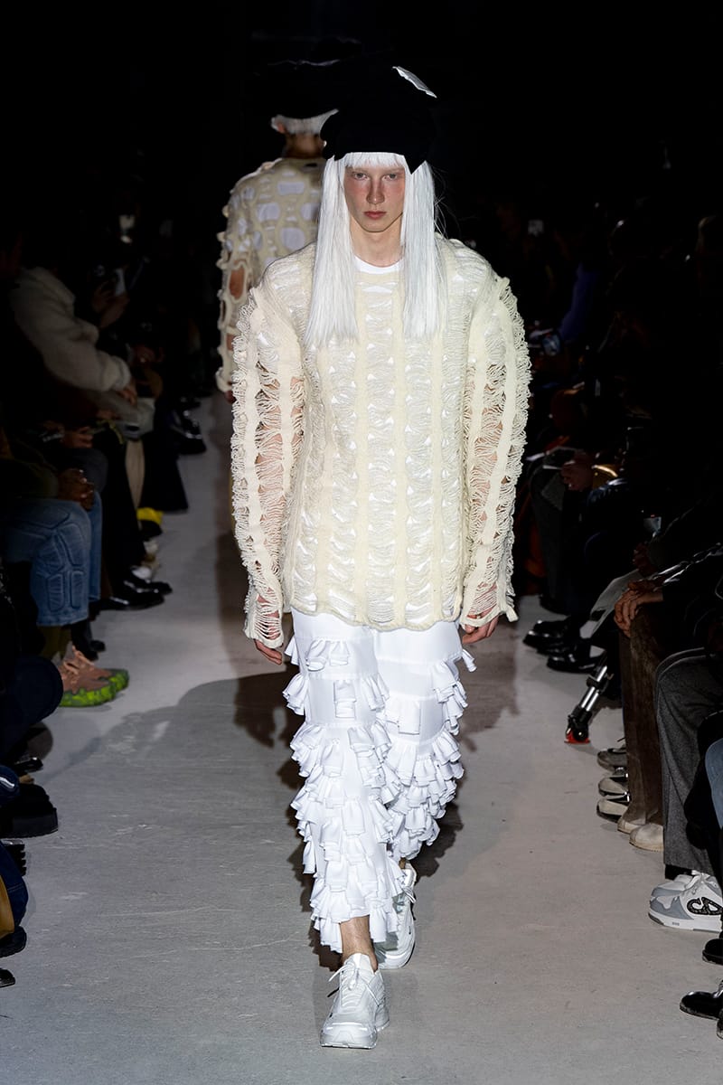 COMME des GARÇONS HOMME PLUS 2024 秋冬系列大秀登場| Hypebeast