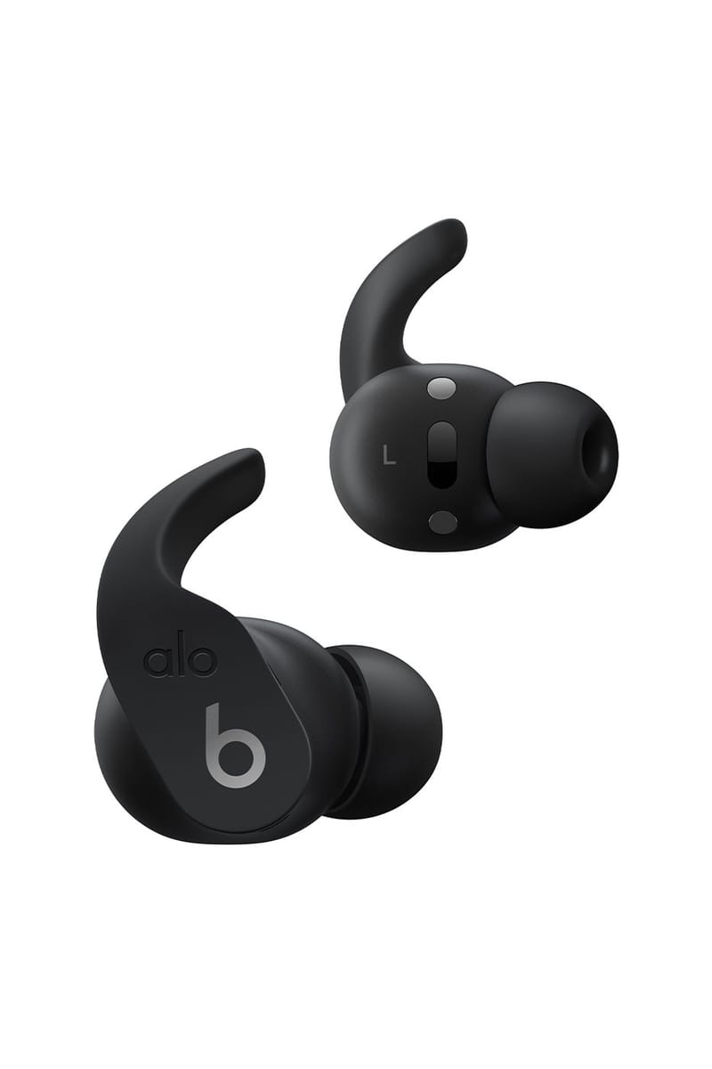 （日本未入荷）Alo Yoga Alo X Beats Fit Proワイヤレスイヤホン ALO X Beats Fit Pro - Reflective Black | ALO