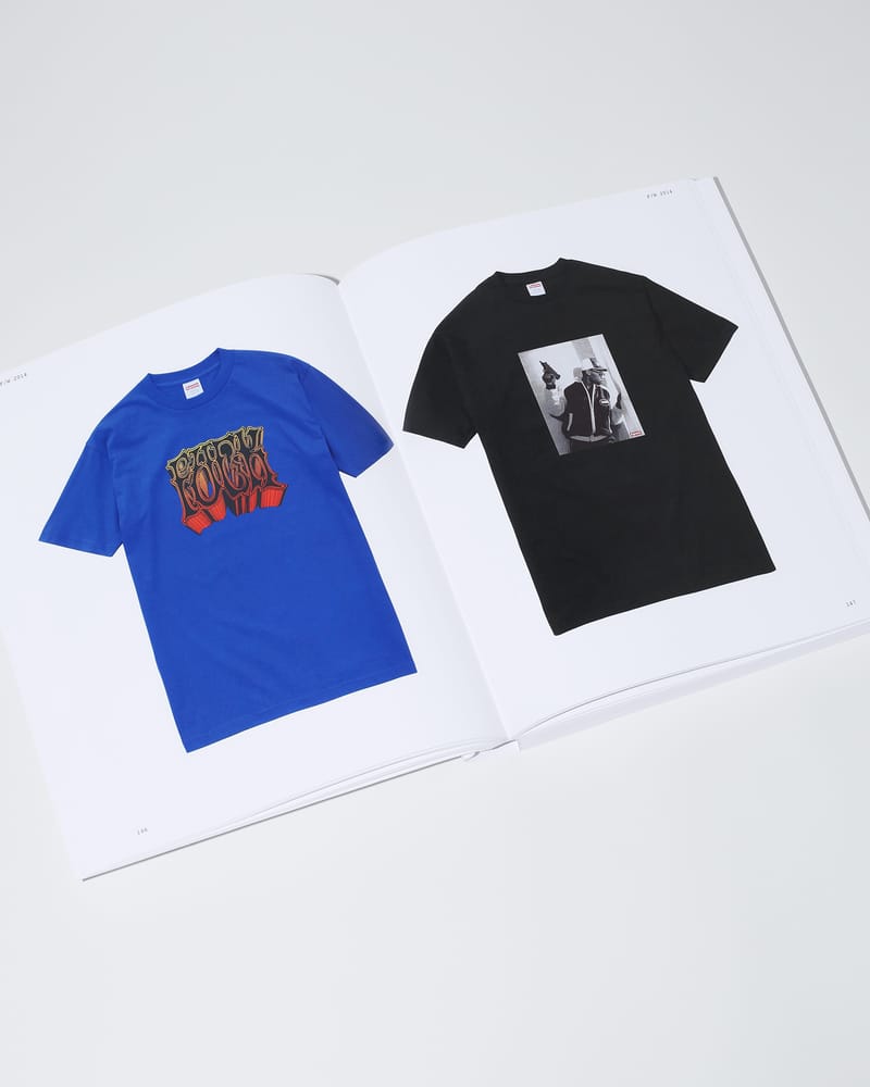 タイムセール！】 30 supreme 洋書 years: 1994-2024 t-shirts 洋書 ...