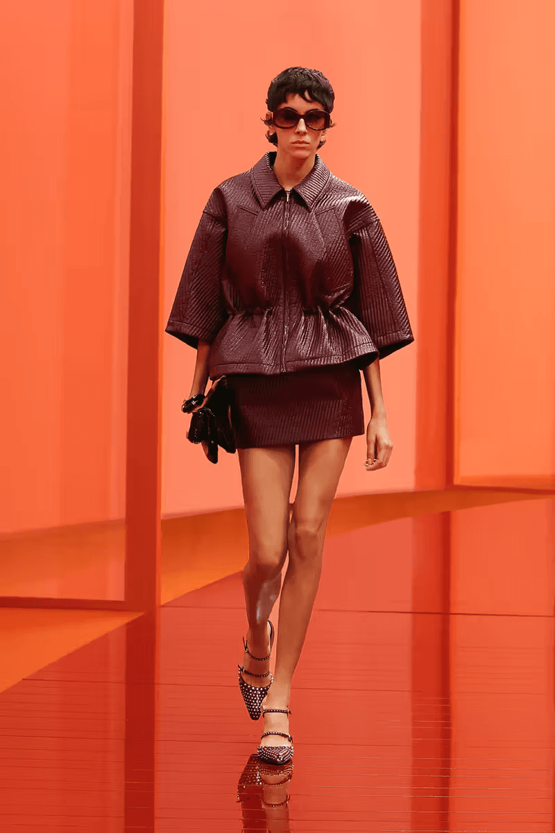 Gucci 正式發佈 2025 春夏女裝系列大秀 | Hypebeast