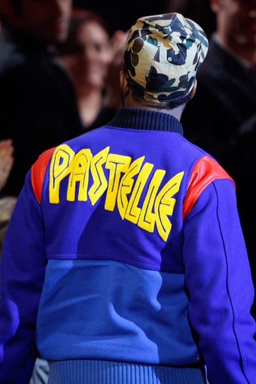Kanye West - Pastelle Jacket Preview at the American Music Awards