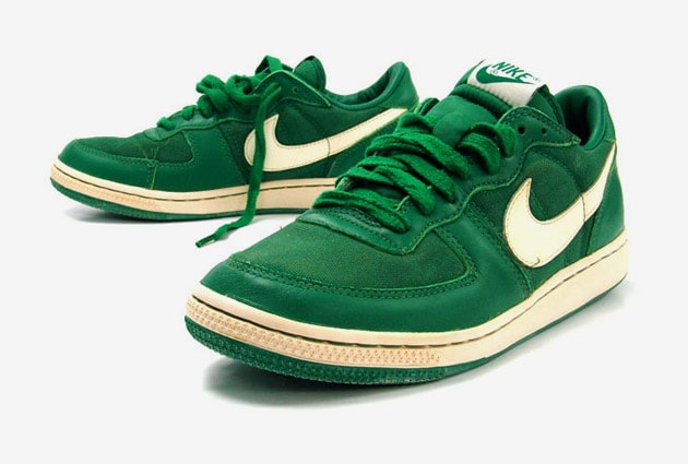 swoosh velcro nike