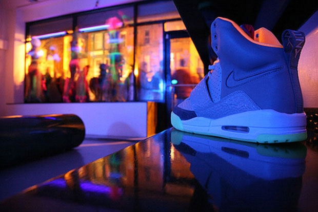 jd yeezy launch