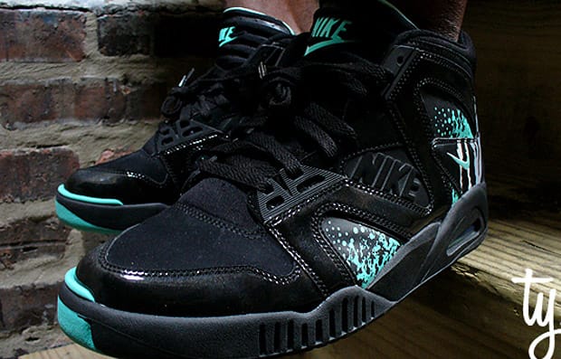 Nike air tech challenge cheap hybrids