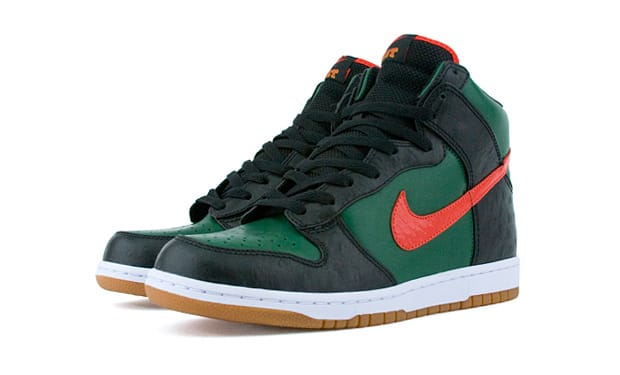 Dunk high hotsell supreme pine green