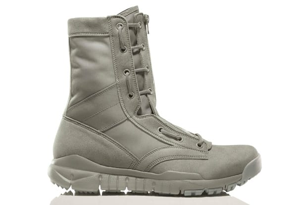 Nike zip sale boots