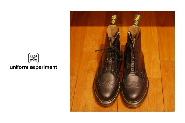 ブーツ Dr.Martens  UNIFORM EXPERIMENT uniform experiment x Dr. Martens Boots | Hypebeast