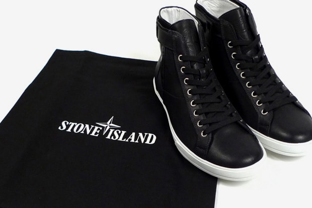 stone island slippers