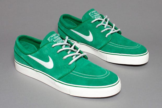 Green nike best sale sb shoes