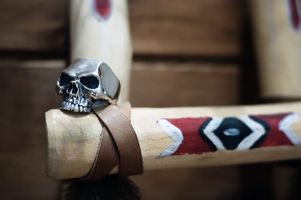 Crazy pig hot sale skull ring