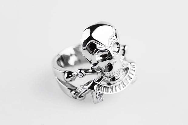 BOUNTY HUNTER Skull Ring | Hypebeast