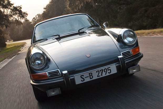 Porsche - カズロングモーン 15044_main_f.jpg