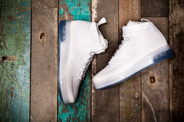 white foamposite air force 1