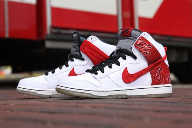 Nike sb dunk hot sale cheech and chong