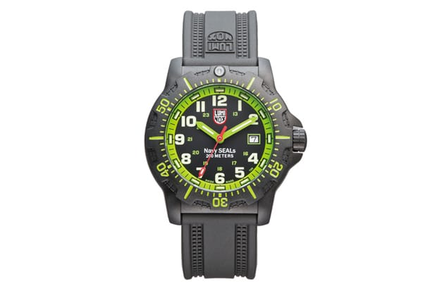 Luminox 8800 online