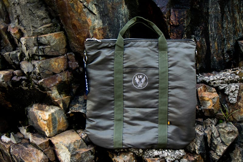 uniform experiment アルファ フラグメント ヘルメットバック uniform experiment x ALPHA 2011 Fall/Winter Helmet Bag | Hypebeast