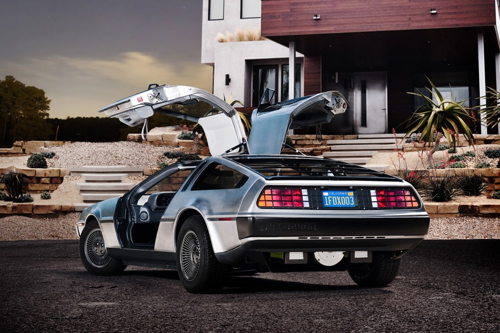 DMC анонсирует полностью электрический DeLorean 2013 года