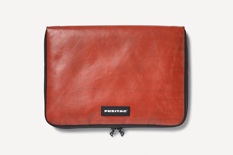 【冊子つき】FREITAG F81 MAC SLEEVE 13 アイボリー系 Freitag F81 Mac Sleeve | iLounge