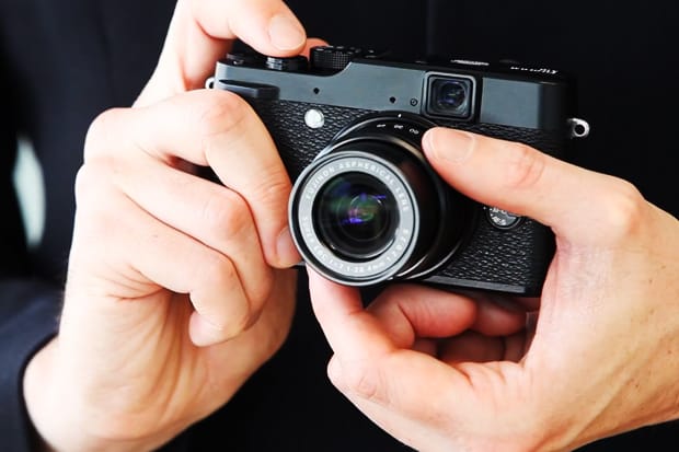 Fujifilm X10 Hands-On Preview Video