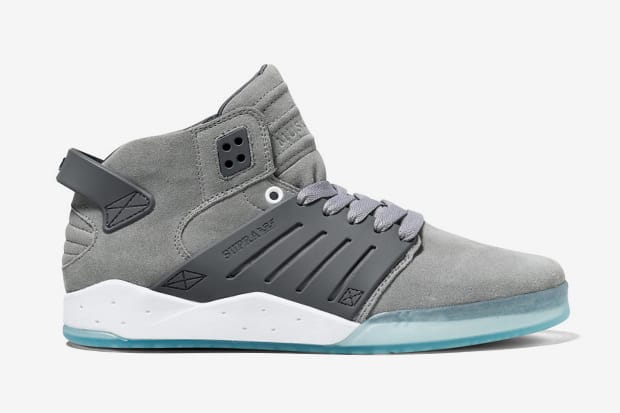 Supra skytop 2025 grey white