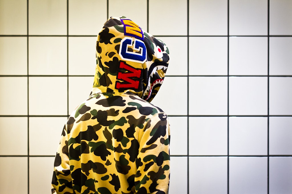 A Bathing Ape 1ST CAMO SHARK PARKA | Hypebeast