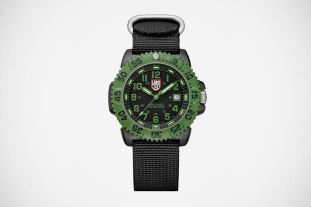 Luminox Navy SEAL COLORMARK 3040 Series Hypebeast