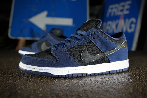 nike dunk navy grey