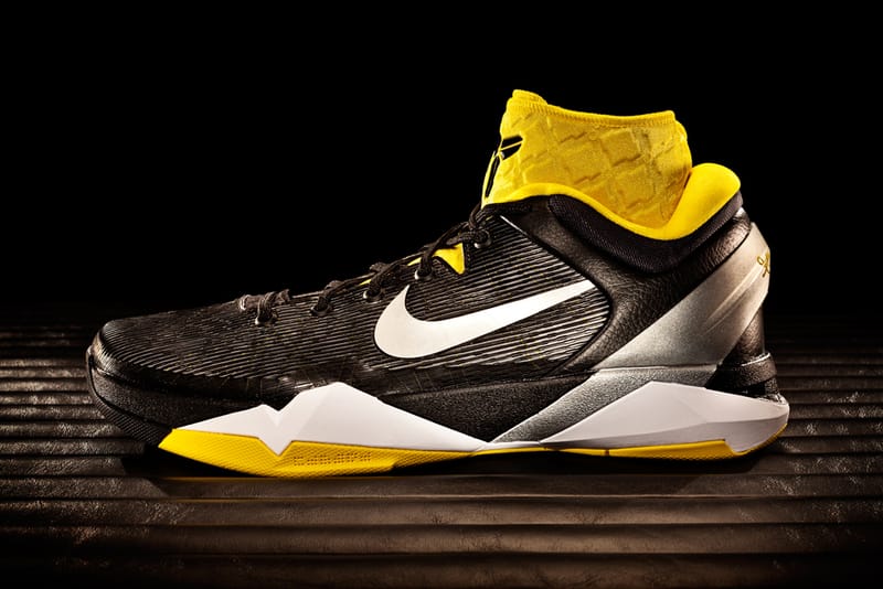 Nike zoom hot sale kobe 7