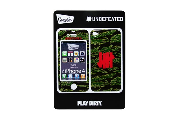 Защитная пленка Undefeated x Gizmobies для iPhone 4/4S
