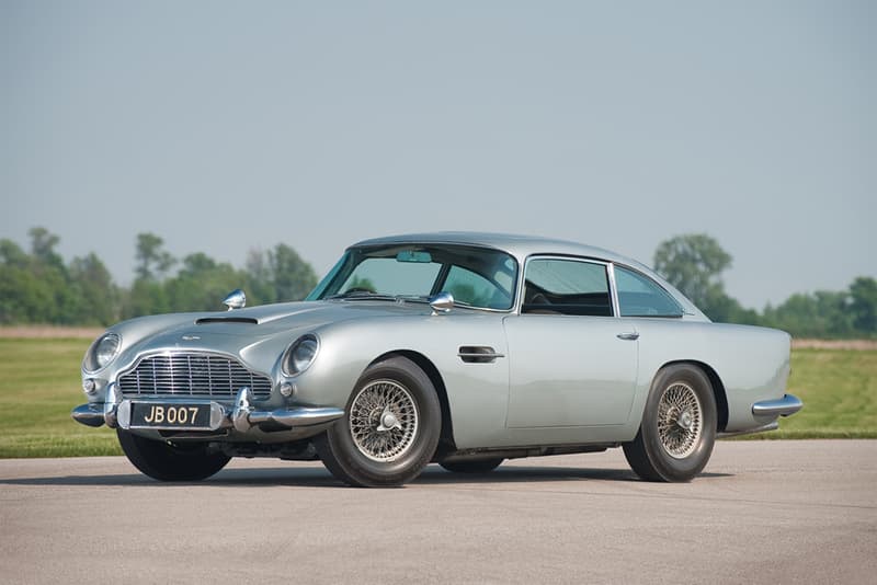 Aston Martin DB5 Back for James Bond