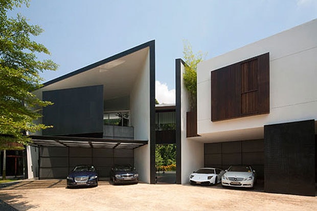 Черно-белый дом от Formwerkz Architects