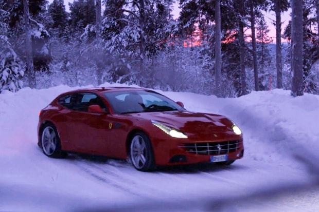 Ferrari: Маркку Ален тестирует FF на заснеженной лесной сцене