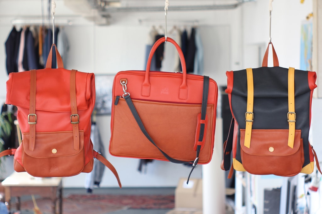 A Kind of Guise 2012 Spring/Summer Color Leather Bags | Hypebeast