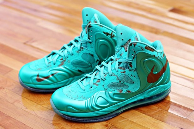 Hyperposite camo top