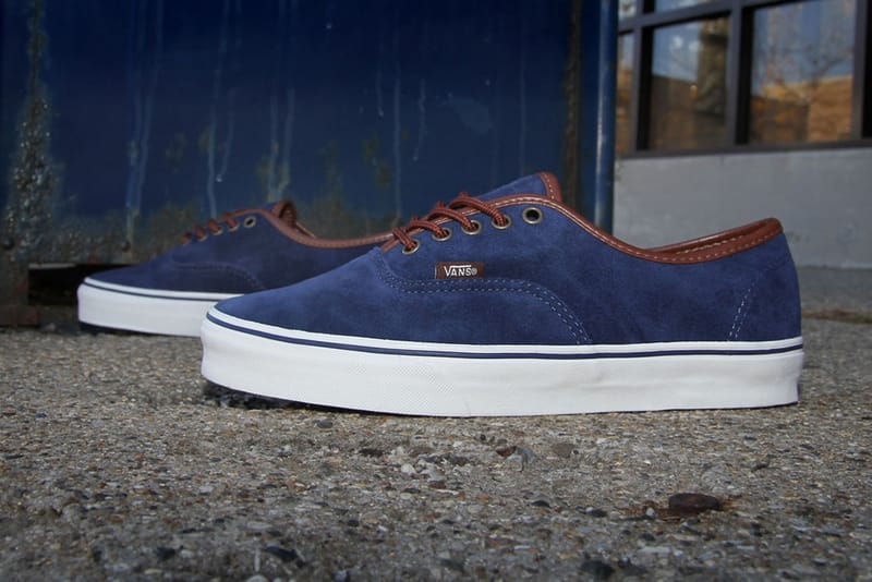 Vans on sale authentic peacoat