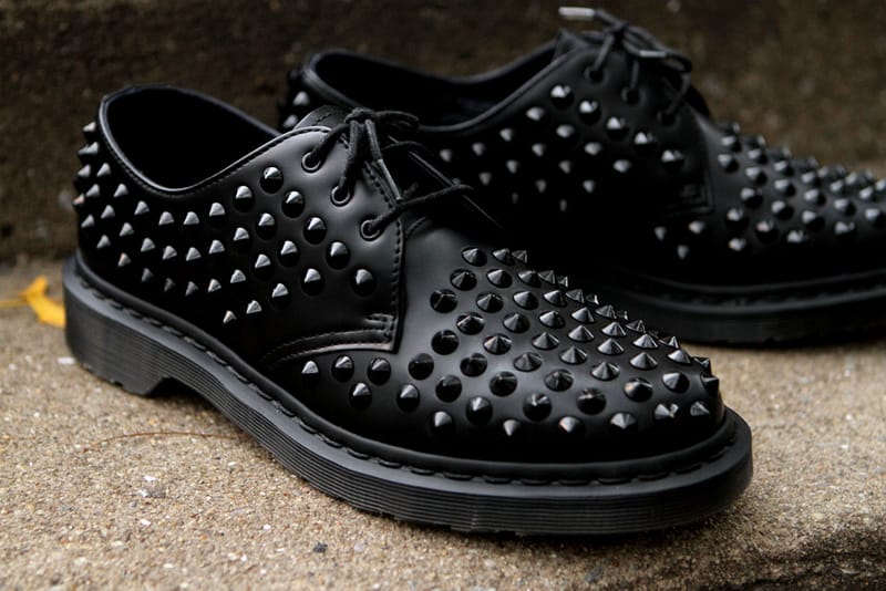 Studded hotsell dr martens