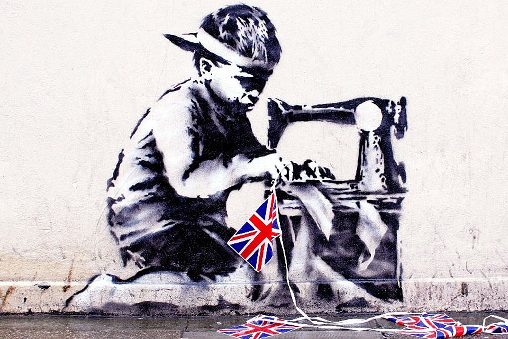 Трафарет Бэнкси «Юнион Джек» с изображением детского труда высечен на стене и выставлен на аукцион