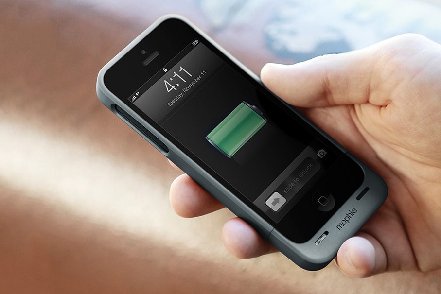 Чехол с гелиевым аккумулятором mophie для iPhone 5 Juice Pack