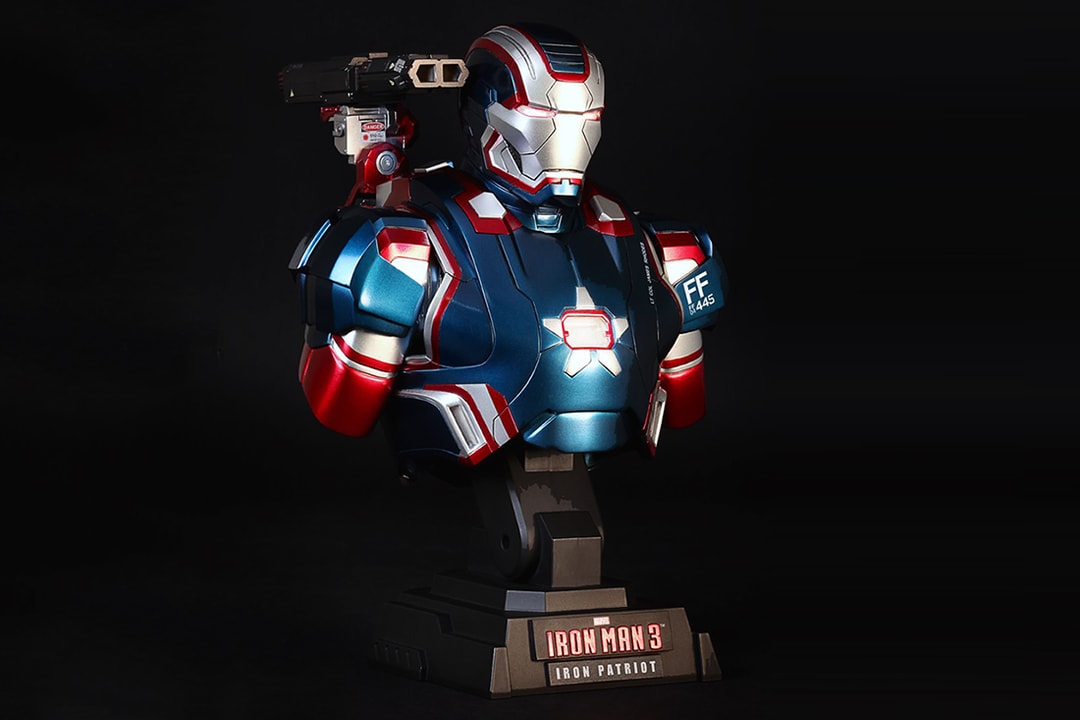Коллекционный бюст Hot Toys Iron Man 3 «Железный Патриот»